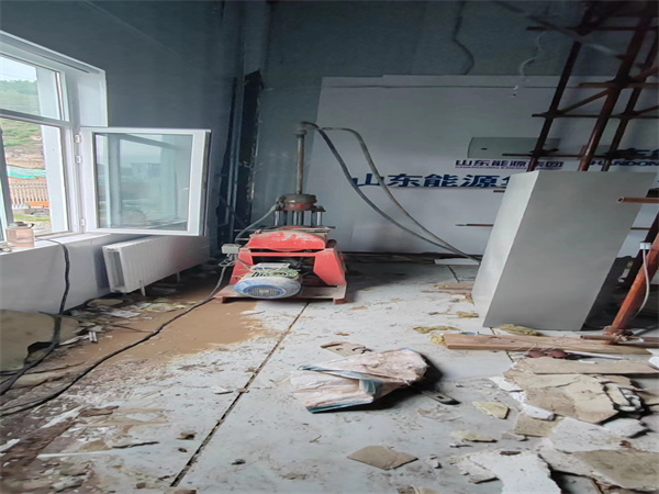 新宾地基基础下沉墙体裂缝加固注浆顶升施工